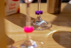 Online Glasmarkierer Silikon – Lurch | Bunt – 12 Stück Wein-Ausgießer|Wein- & Sektverschlüsse